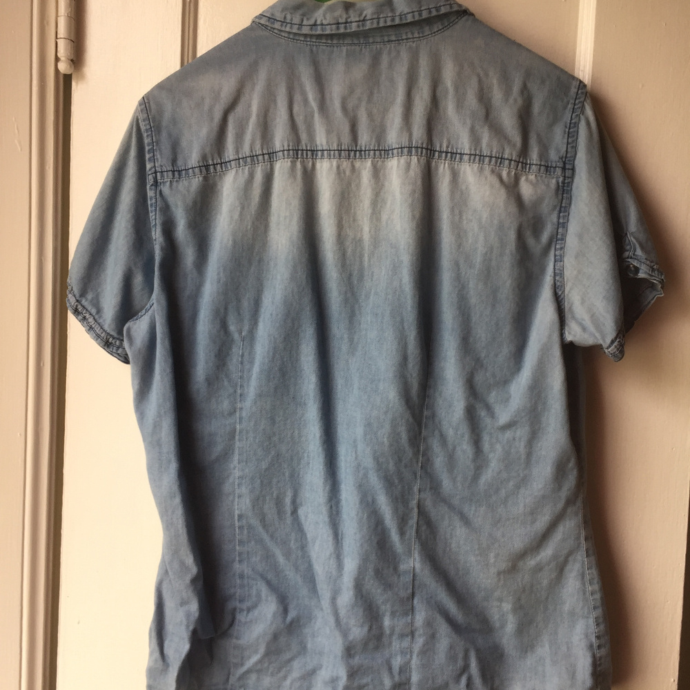 Top - Picture 2 of 2